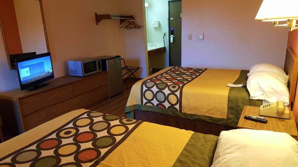 Motel 6-Saukville, Wi Eksteriør billede