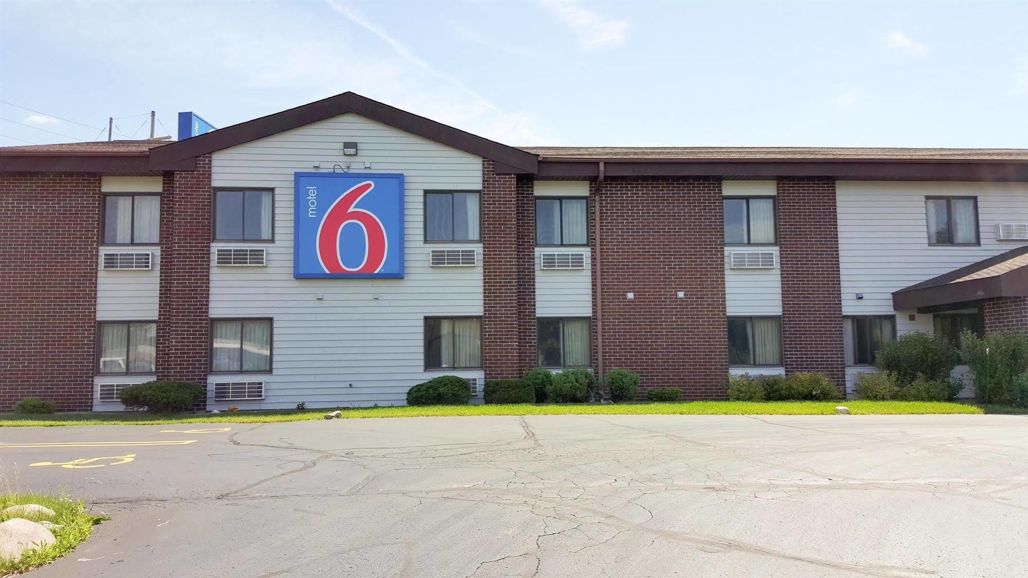Motel 6-Saukville, Wi Eksteriør billede