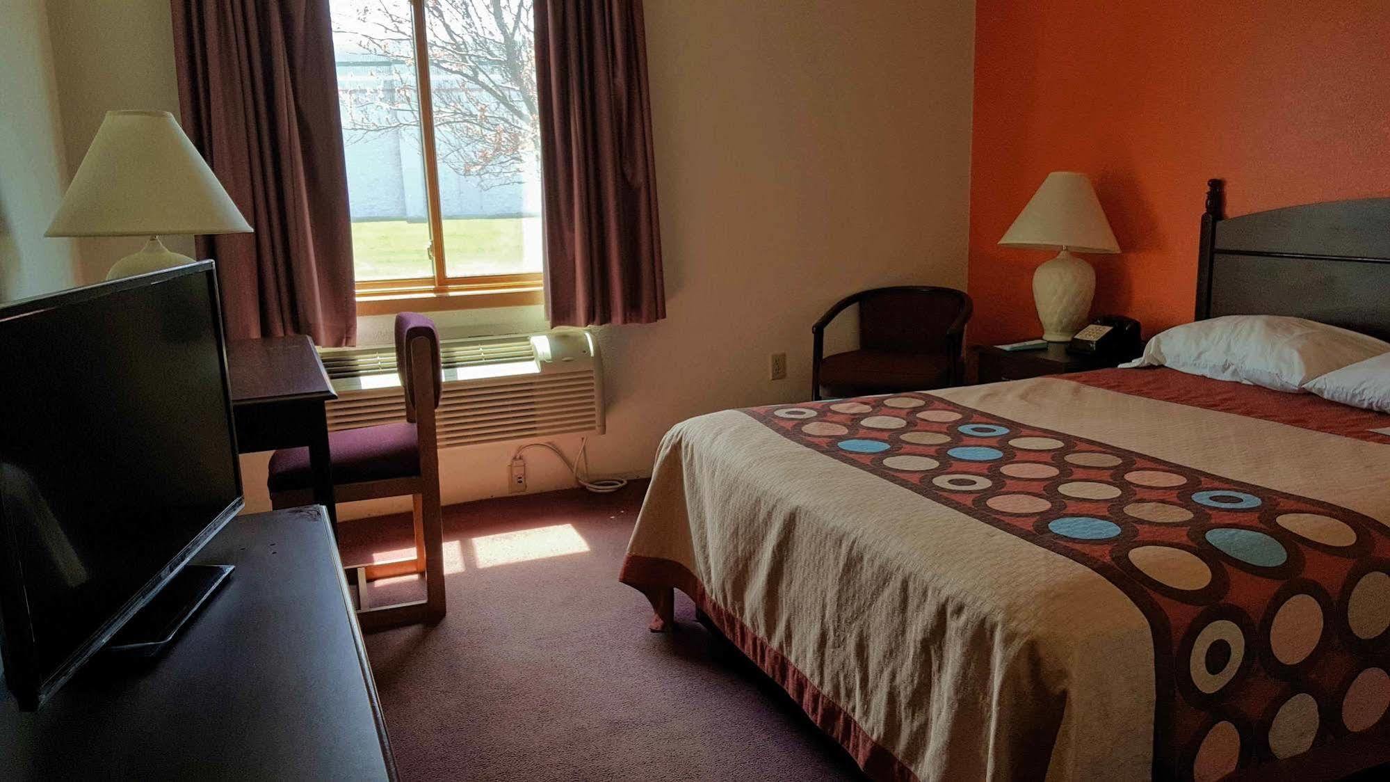 Motel 6-Saukville, Wi Eksteriør billede